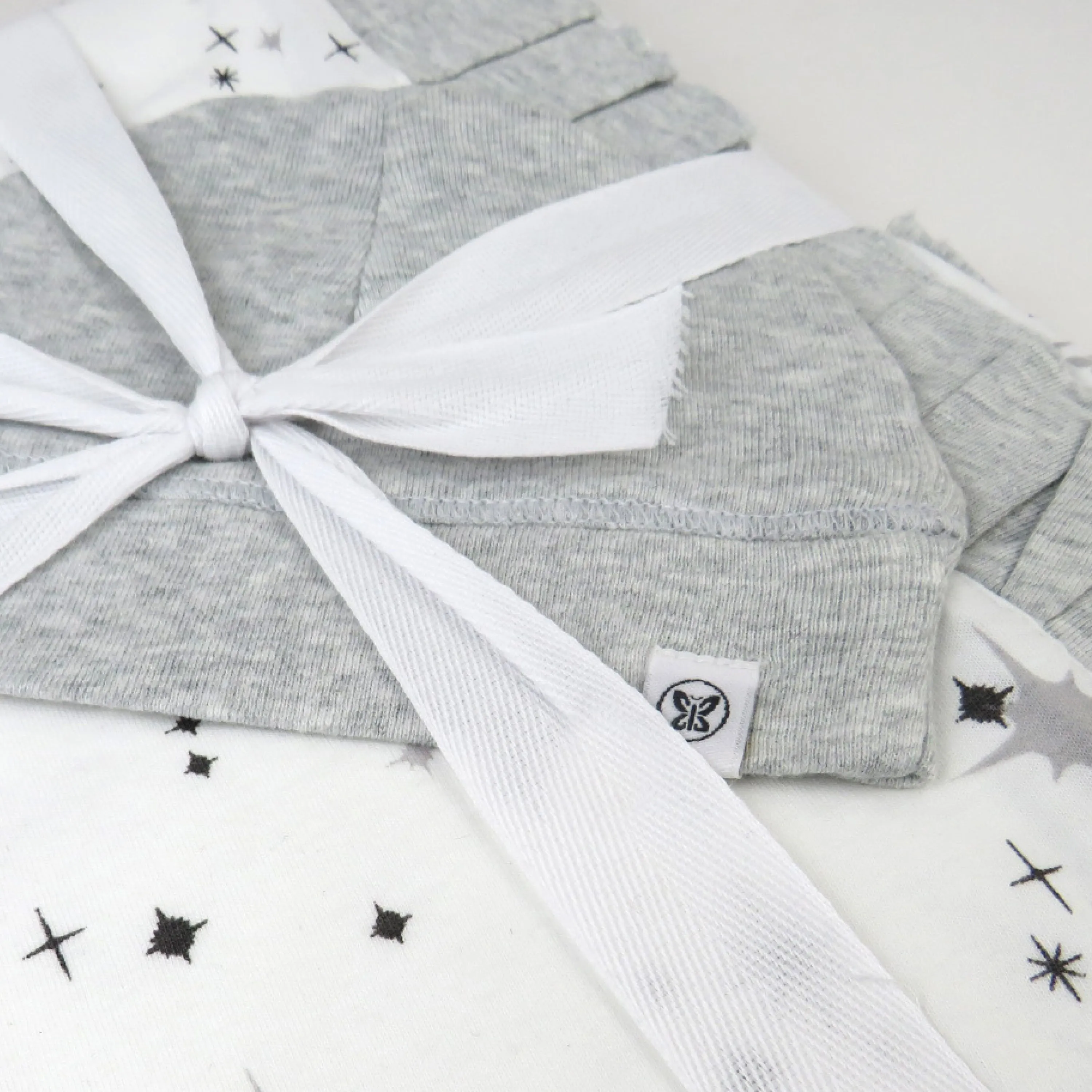 2-Piece Knit Stroller Blanket and Baby Hat