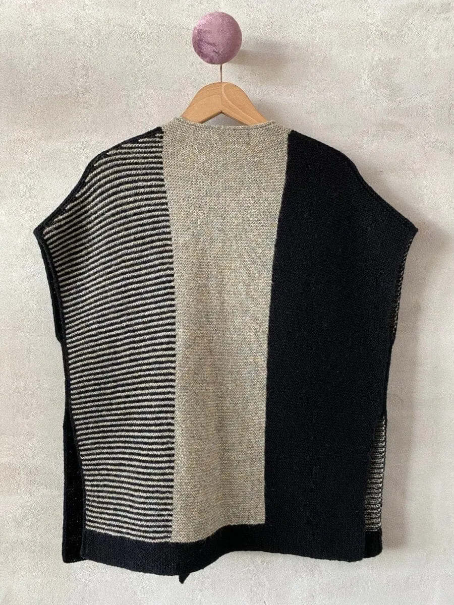 Avenue vest by Hanne Falkenberg, No 20 knitting kit
