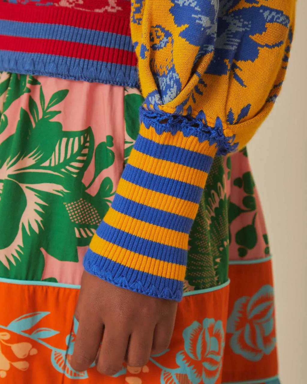 Floral De Renda Patch Knit Cardigan