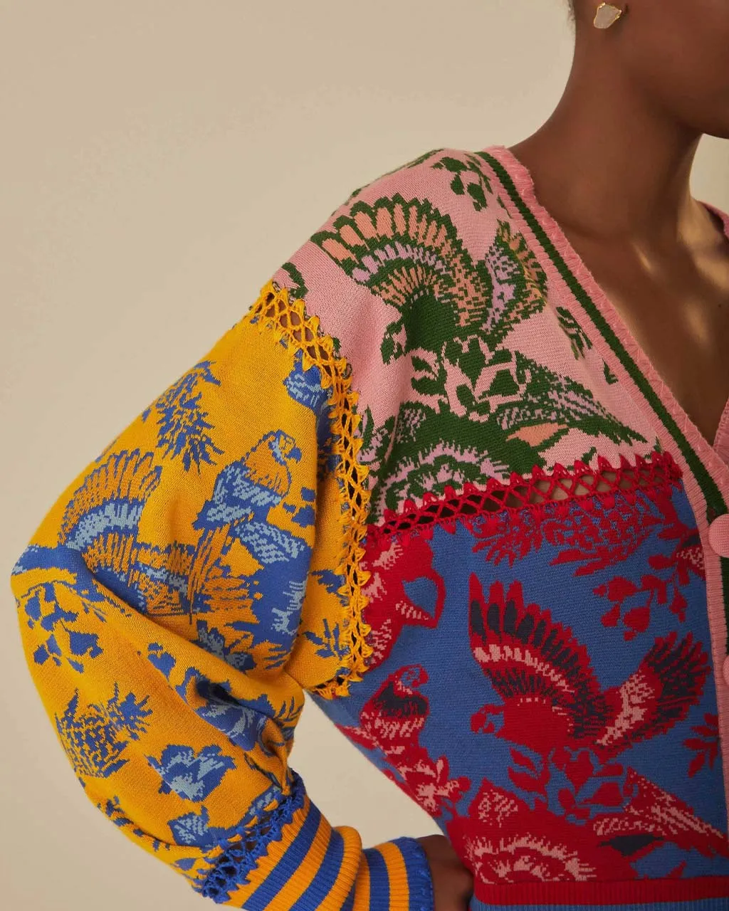 Floral De Renda Patch Knit Cardigan