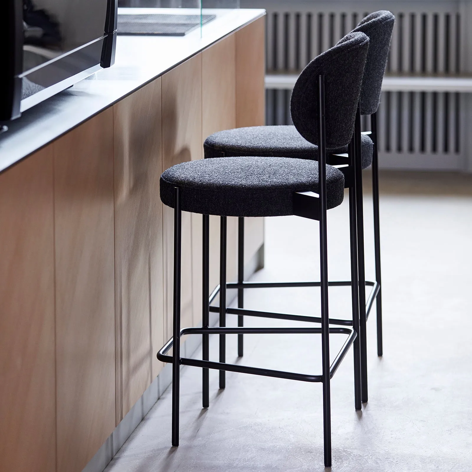 Series 430 Bar   Counter Stool