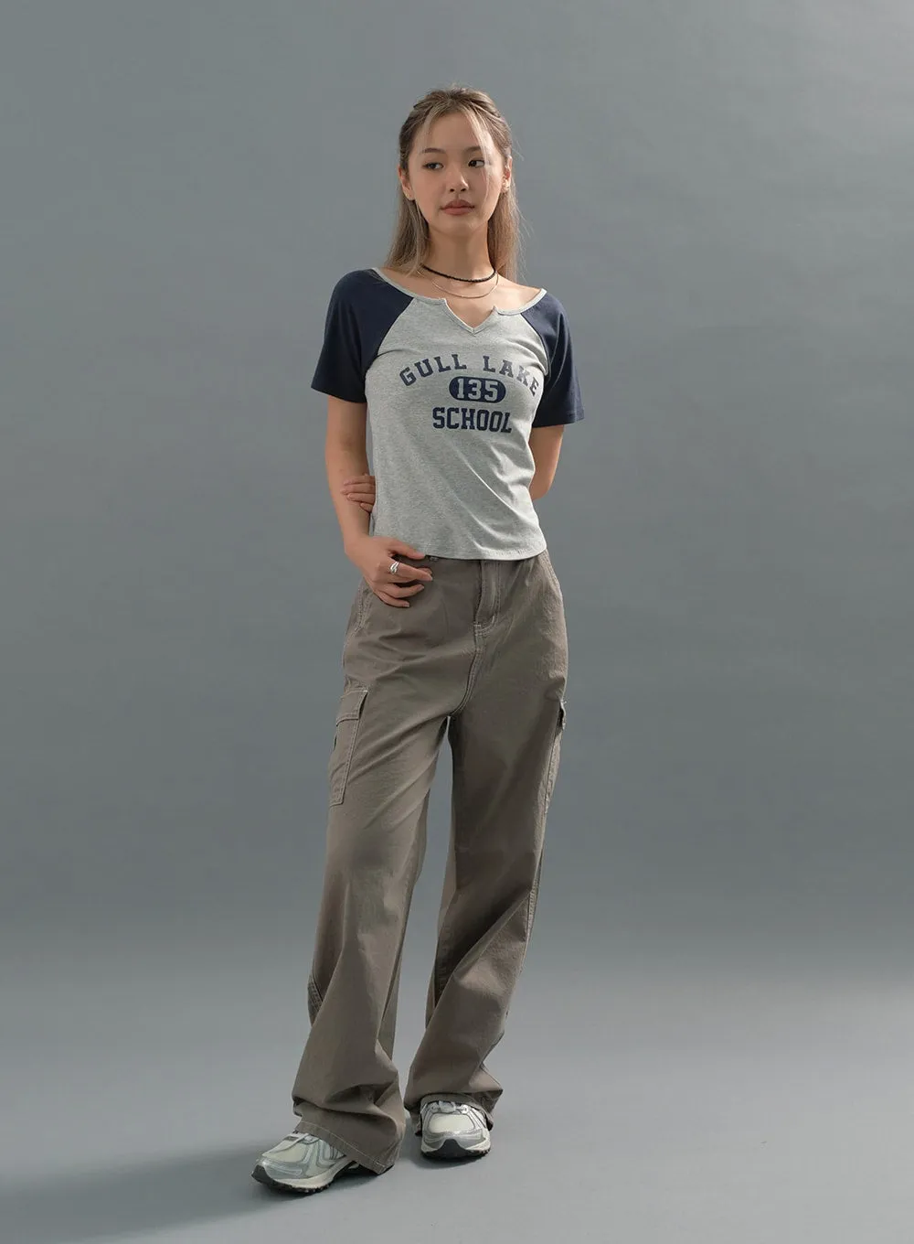 Stitch Detail Low-Rise Cargo Pants CJ22