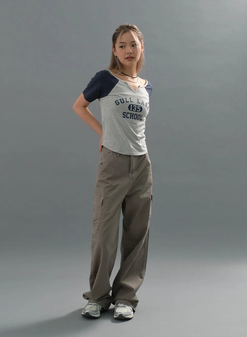 Stitch Detail Low-Rise Cargo Pants CJ22