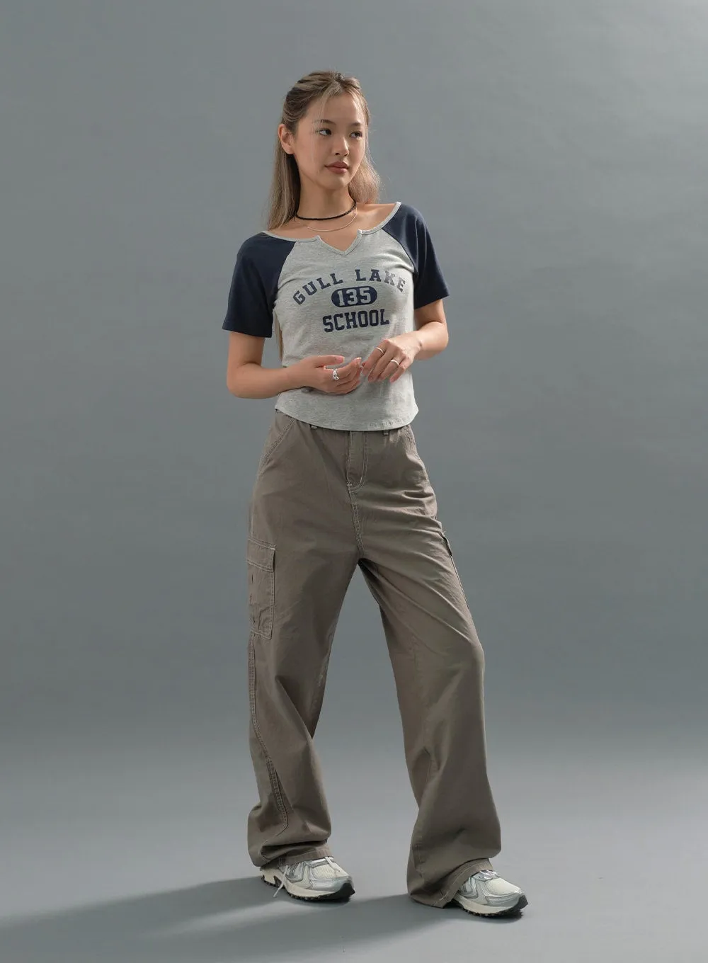 Stitch Detail Low-Rise Cargo Pants CJ22