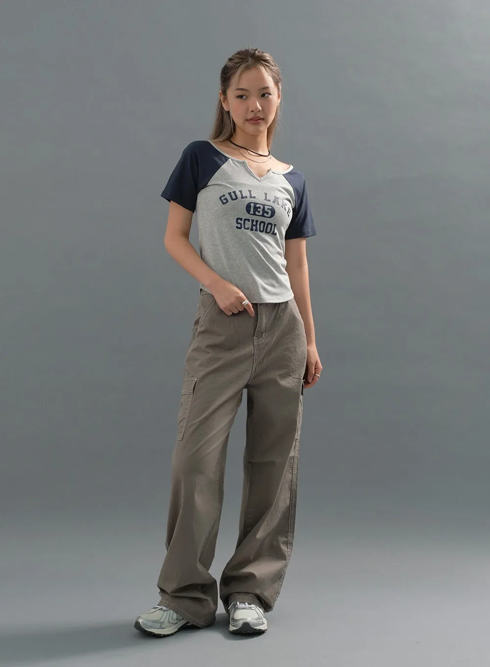 Stitch Detail Low-Rise Cargo Pants CJ22