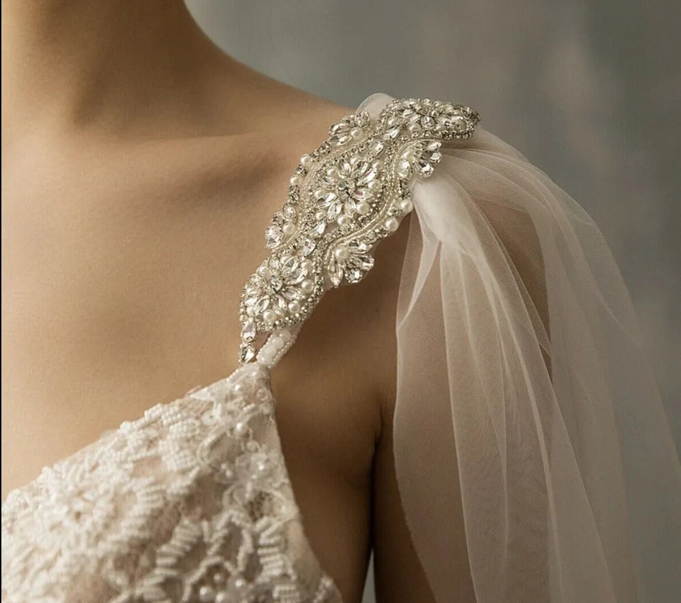 White Ivory Wedding Crystal Rhinestone Bridal Shoulder Veil Cathedral Tulle Long Cape