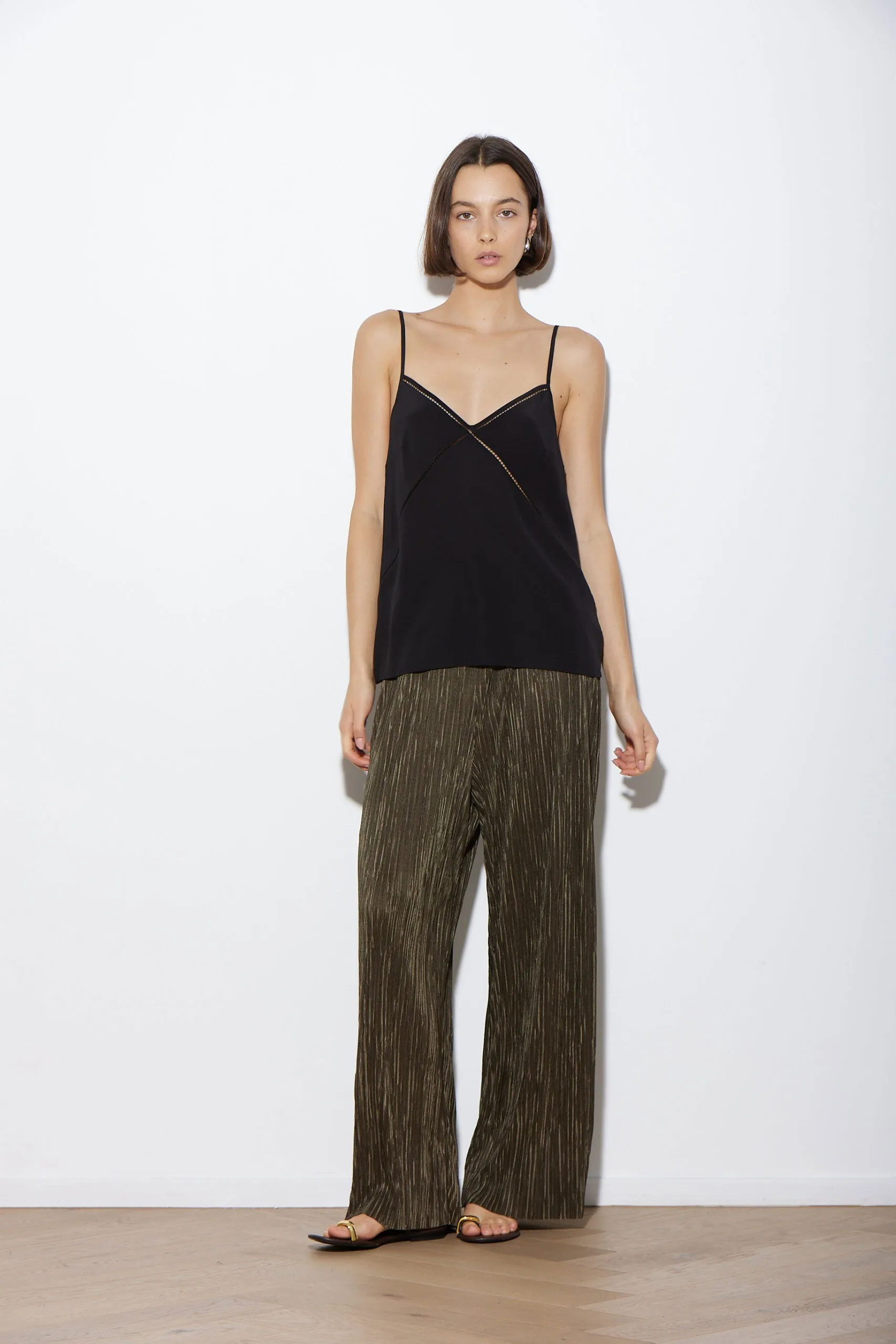WIDELEG LONG CAPER