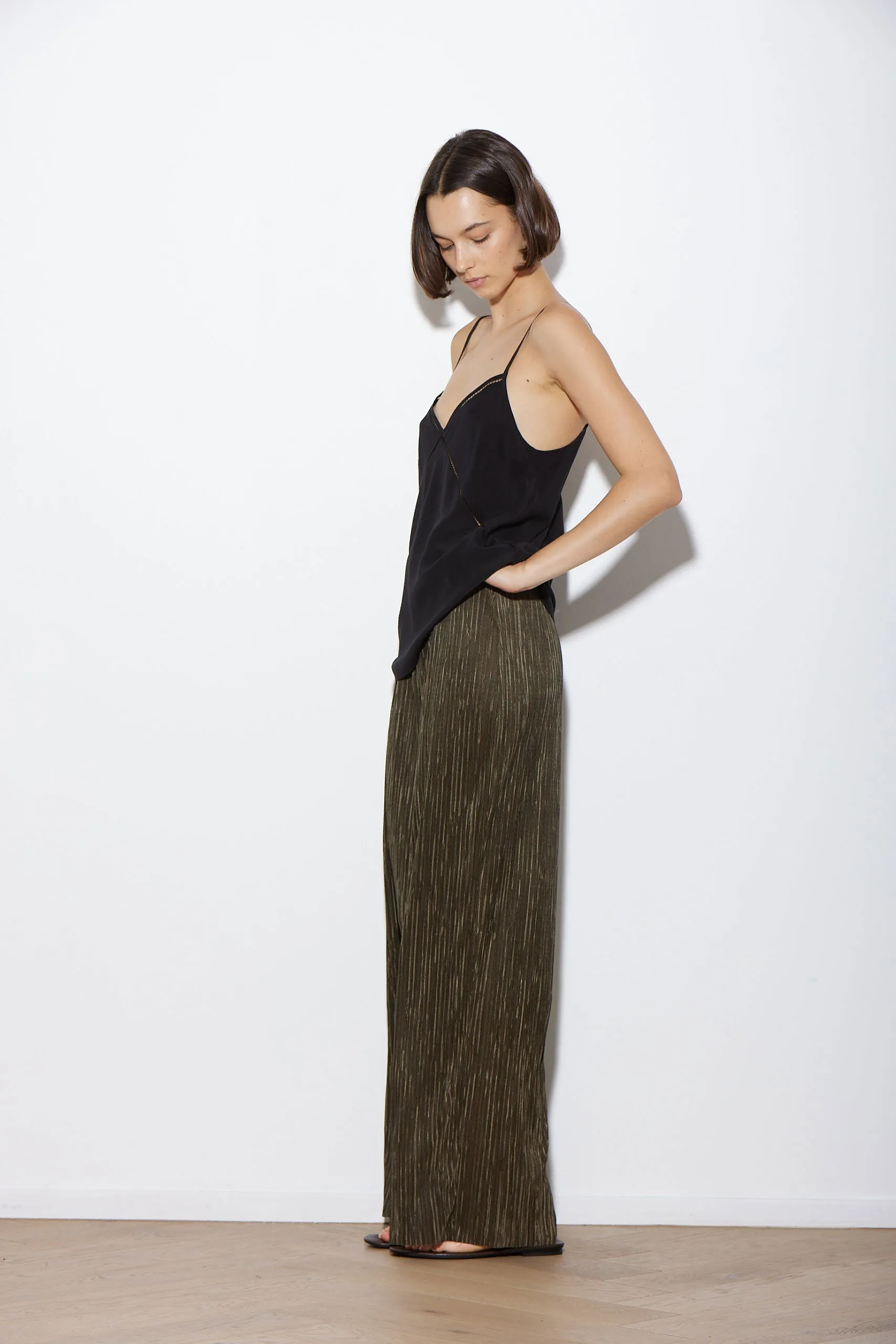 WIDELEG LONG CAPER